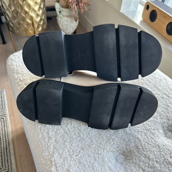 ZARA Chunky Slip-on Boot - Picture 5 of 5